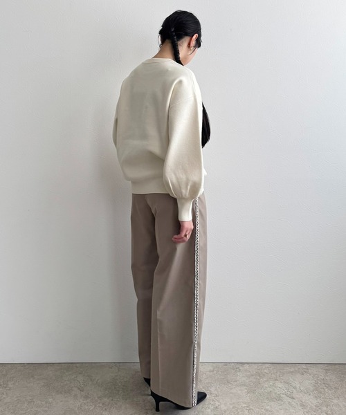 LHELBIE(レルビエ)の「【洗える】パール+ロゴニットトップス(ニット/セーター・レディース・ブラック/アイボリー/ネイビー・M)」の17枚目の写真