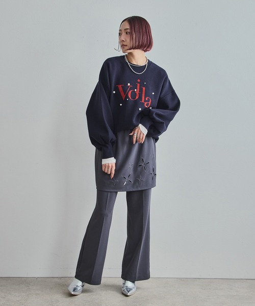 LHELBIE(レルビエ)の「【洗える】パール+ロゴニットトップス(ニット/セーター・レディース・ブラック/アイボリー/ネイビー・M)」の5枚目の写真