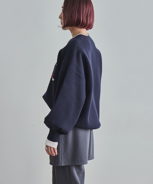 LHELBIE(レルビエ)の「【洗える】パール+ロゴニットトップス(ニット/セーター・レディース・ブラック/アイボリー/ネイビー・M)」の10枚目の写真