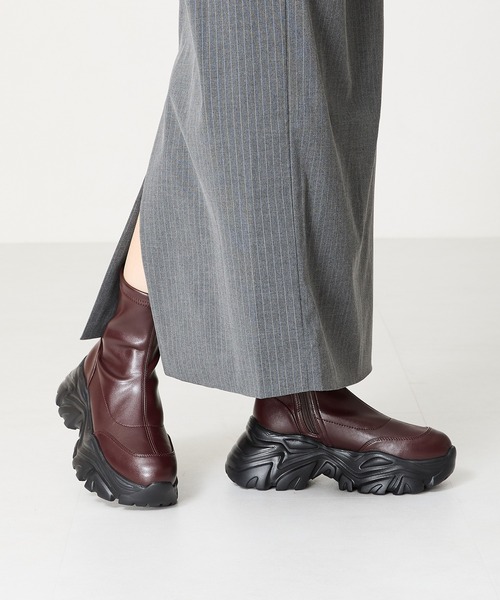 MISCH MASCH(ミッシュマッシュ)の「軽量 厚底 スニーカーソール ショートブーツ 41412(ブーツ・レディース・ブラック/ホワイト/レッド・LL/L/M/S)」の12枚目の写真