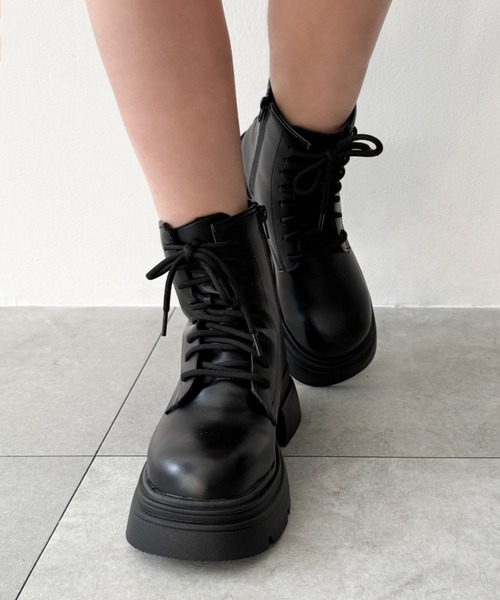 WEGO（ウィゴー）の「WEGO/レースアップショートブーツ（ブーツ・レディース・ブラック・LARGE/SMALL/MEDIUM）」の13枚目の写真