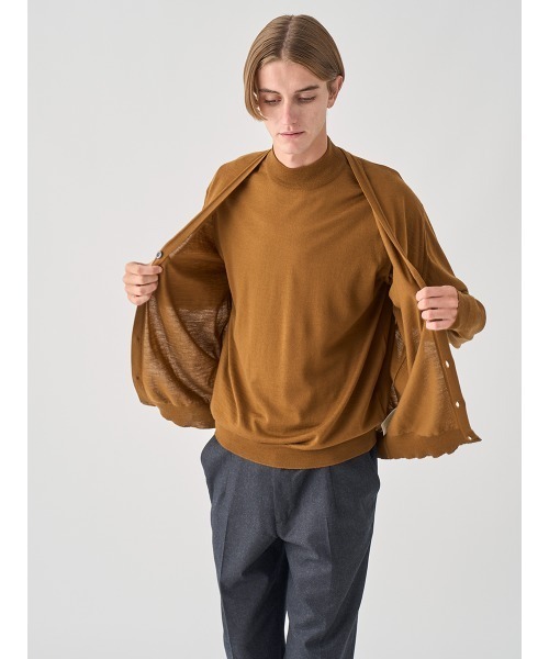 JOHN SMEDLEY（ジョンスメドレー）の「Ｖネック長袖ニットカーディガン（カーディガン/ボレロ・メンズ・ブルー系その他4/ブラウン系その他/グレー系その他/ブラック/チャコールグレー/グレー/ブルー系その他/オレンジ/ダークグレー/レッド系その他/グリーン/ダークネイビー・L/M/S/XL）」の19枚目の写真