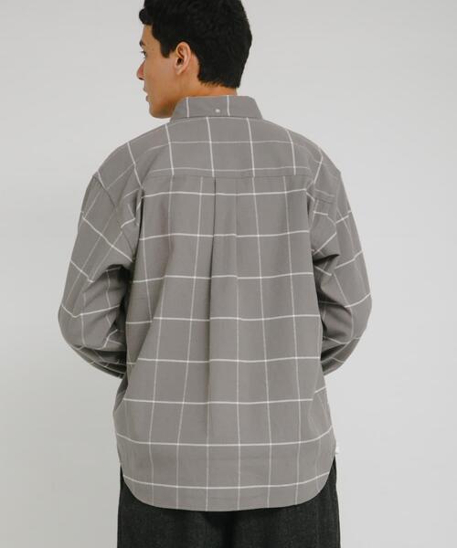 URBAN RESEARCH Sonny Label（アーバンリサーチサニーレーベル）の「シャギーオックスボタンダウンシャツ（シャツ/ブラウス・メンズ・ネイビー/オフホワイト/グレー/グレー系その他・LARGE/X-LARGE/MEDIUM）」の16枚目の写真