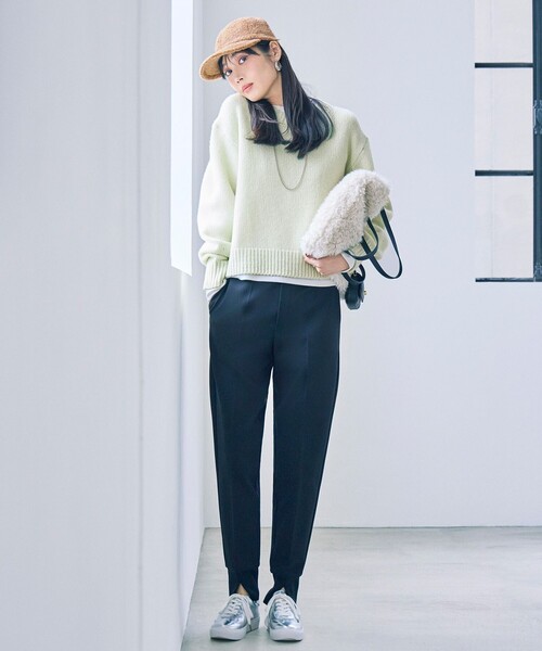 UNFILO(アンフィーロ)の「【東レ開発素材にリニューアル!】beauty warm 最愛ジョグパン(その他パンツ・レディース・ネイビー系/ブラック系/アイボリー系・X-SMALL/XX-SMALL/LT/LARGE/SMALL/SS/LS/L/MT/MEDIUM/MS/ST)」の4枚目の写真