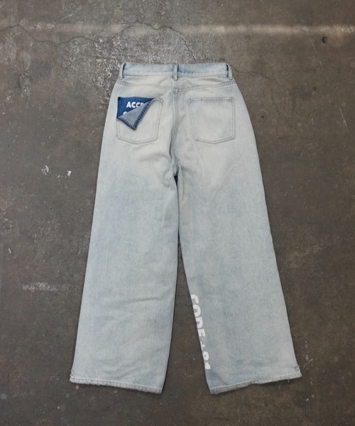 TEEN BOOP（ティーンブープ）の「プリントルーズストレートデニム（デニムパンツ・レディース・ブルー・MEDIUM/SMALL）」の7枚目の写真