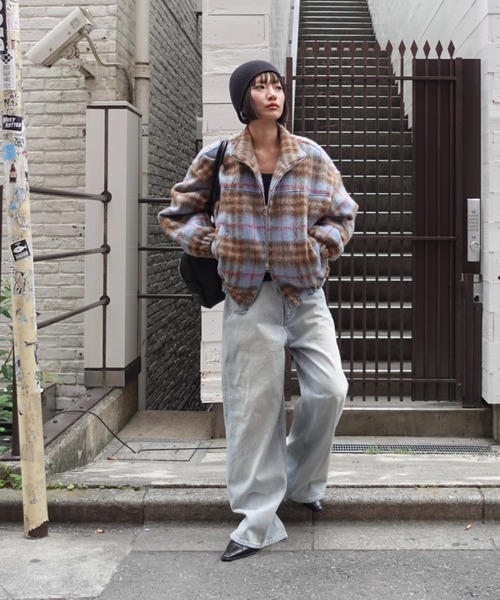 TEEN BOOP（ティーンブープ）の「プリントルーズストレートデニム（デニムパンツ・レディース・ブルー・MEDIUM/SMALL）」の15枚目の写真