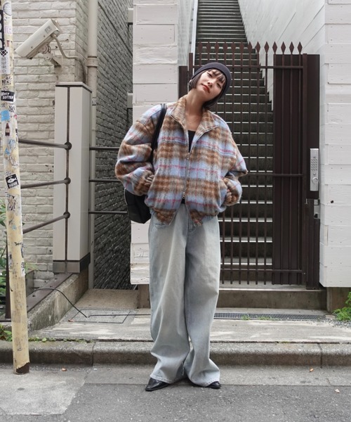 TEEN BOOP（ティーンブープ）の「プリントルーズストレートデニム（デニムパンツ・レディース・ブルー・MEDIUM/SMALL）」の16枚目の写真