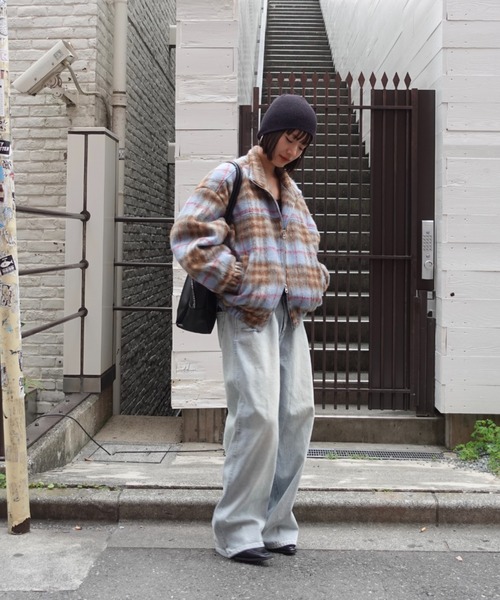 TEEN BOOP（ティーンブープ）の「プリントルーズストレートデニム（デニムパンツ・レディース・ブルー・MEDIUM/SMALL）」の17枚目の写真