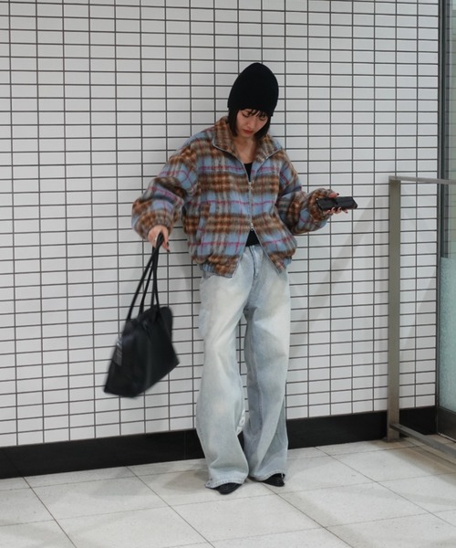 TEEN BOOP（ティーンブープ）の「プリントルーズストレートデニム（デニムパンツ・レディース・ブルー・MEDIUM/SMALL）」の21枚目の写真