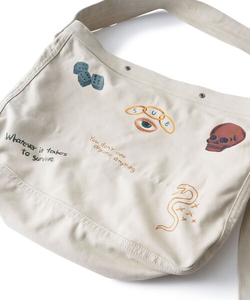 Subciety(サブサエティ)の「Memorial newspaper bag(ショルダーバッグ・メンズ・ブラック/オフホワイト・FREE)」の17枚目の写真