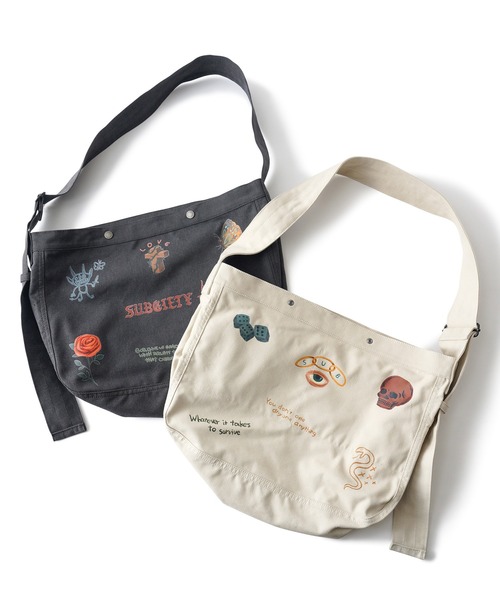 Subciety（サブサエティ）の「Memorial newspaper bag（ショルダーバッグ・メンズ・ブラック/オフホワイト・FREE）」の6枚目の写真