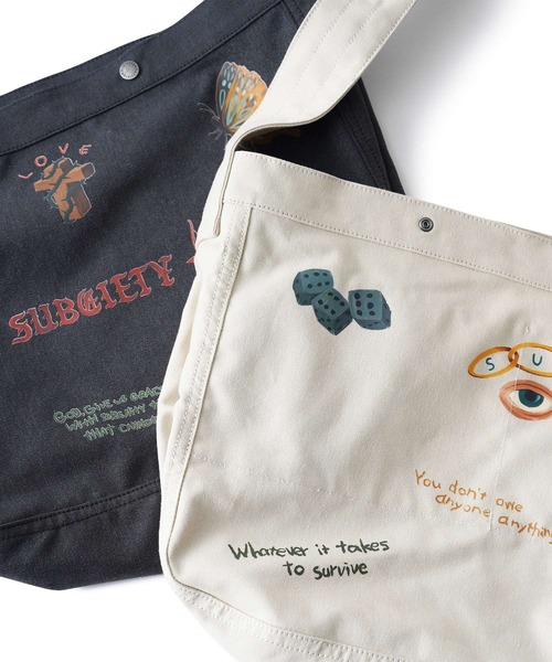 Subciety（サブサエティ）の「Memorial newspaper bag（ショルダーバッグ・メンズ・ブラック/オフホワイト・FREE）」の7枚目の写真