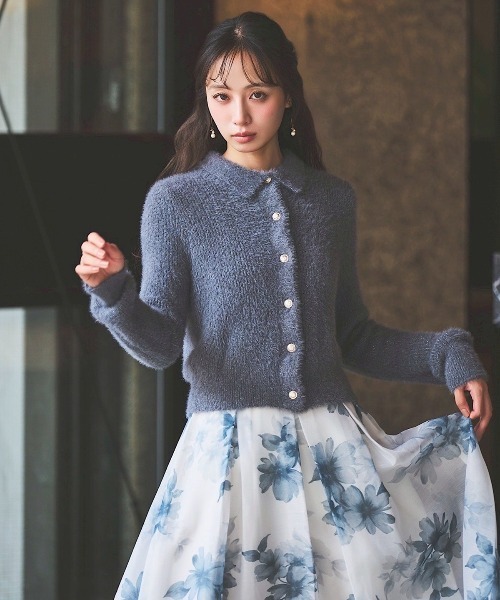 SWINGLE（スウィングル）の「襟付きラメカーディガン（カーディガン/ボレロ・レディース・チャコールグレー/ダークブラウン/オフホワイト/ボルドー・FREE）」の6枚目の写真