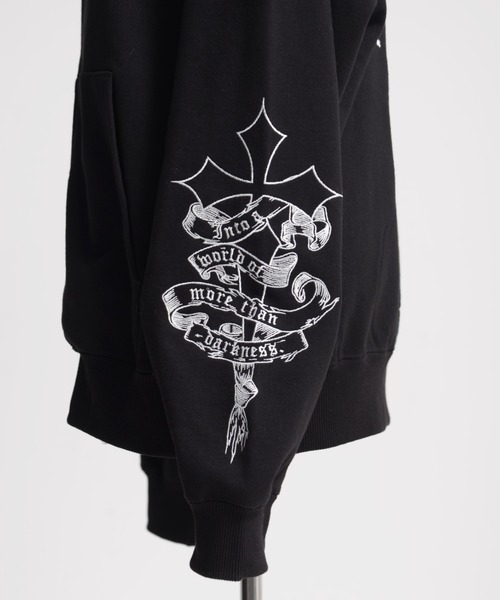 REFLEM/レフレム』ファー付きクロス刺繍ZIPパーカー/ジップアップ