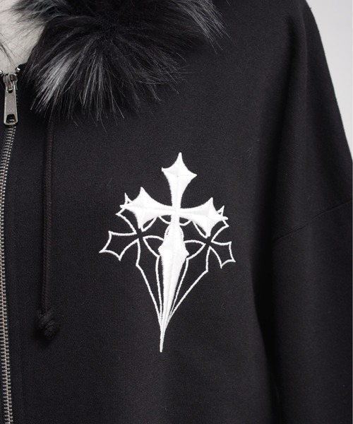 REFLEM/レフレム』ファー付きクロス刺繍ZIPパーカー/ジップアップ