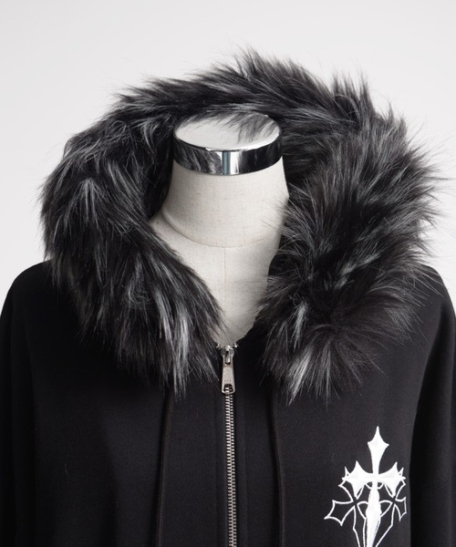 REFLEM/レフレム』ファー付きクロス刺繍ZIPパーカー/ジップアップ