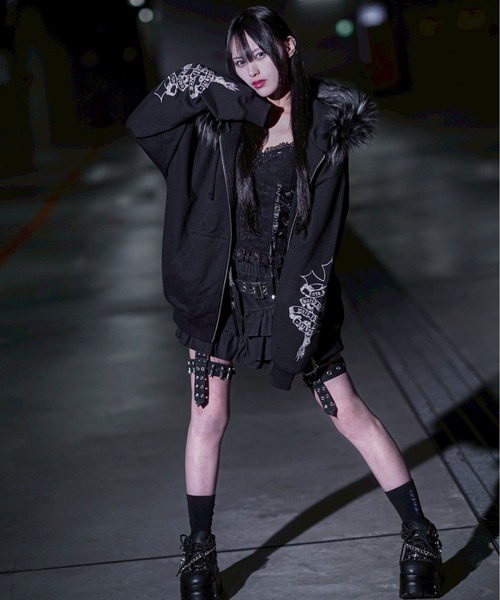 REFLEM/レフレム』ファー付きクロス刺繍ZIPパーカー/ジップアップ