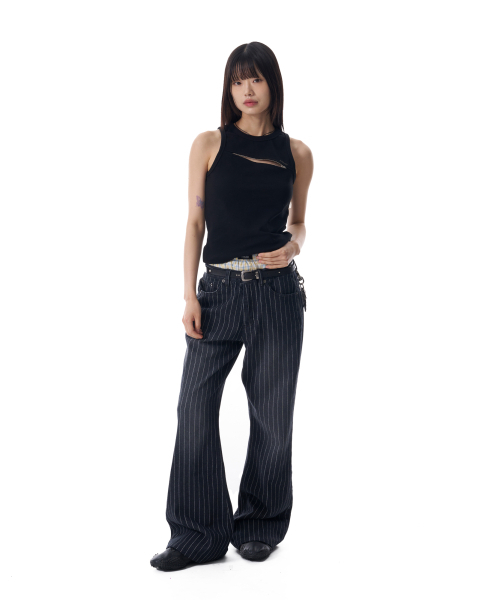 AAKAM（アーカム）の「Striped Flare Denim Pants (Black)（デニムパンツ・レディース・その他・1/2）」の7枚目の写真