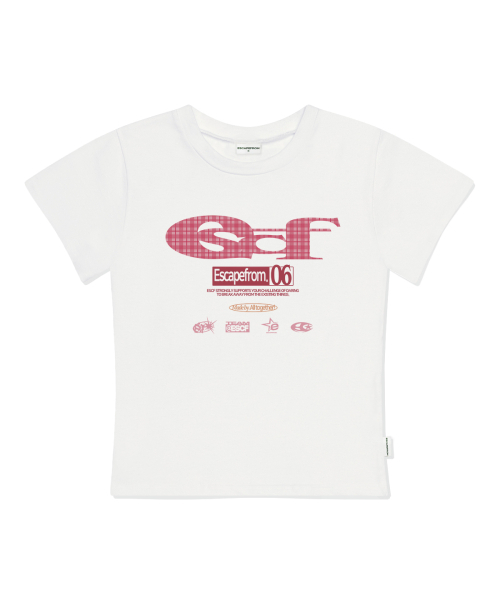 ESCAPEFROM(エスケープフロム)の「ピンクチェックESCFロゴコラージュプリントスリムフィット半袖アイボリー(Tシャツ/カットソー・レディース・その他・MEDIUM/LARGE)」の2枚目の写真