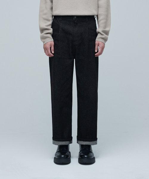 MUSINSA STANDARD（ムシンサスタンダード）の「ワンタックルーズテーパードデニムパンツ[ローブラック]（デニムパンツ・メンズ・その他・29/30/31/33/26/27/28/40/38/42/36/34/32）」の3枚目の写真