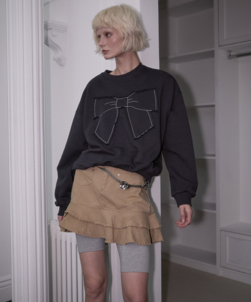 ROSEFRANTZ（ロゼフランツ）の「Patch Ribbon Sweatshirt [Charcoal]（スウェット・レディース・チャコールグレー・OS）」の10枚目の写真