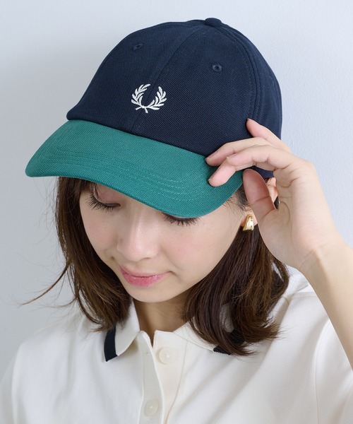 FRED PERRY(フレッドペリー)の「【FRED PERRY】BLOCKED PIQUE CLASSIC CAP HW2303/ブロックド ピケ クラシック キャップ(キャップ・レディース・ホワイト/ネイビー/バーガンディー・FREE)」の16枚目の写真