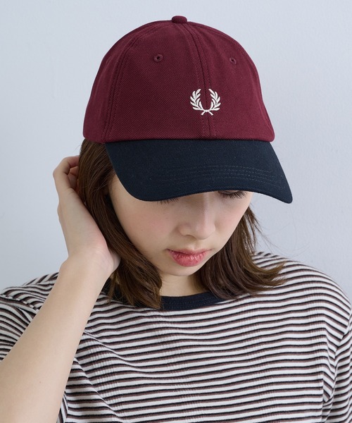 FRED PERRY(フレッドペリー)の「【FRED PERRY】BLOCKED PIQUE CLASSIC CAP HW2303/ブロックド ピケ クラシック キャップ(キャップ・レディース・ホワイト/ネイビー/バーガンディー・FREE)」の5枚目の写真