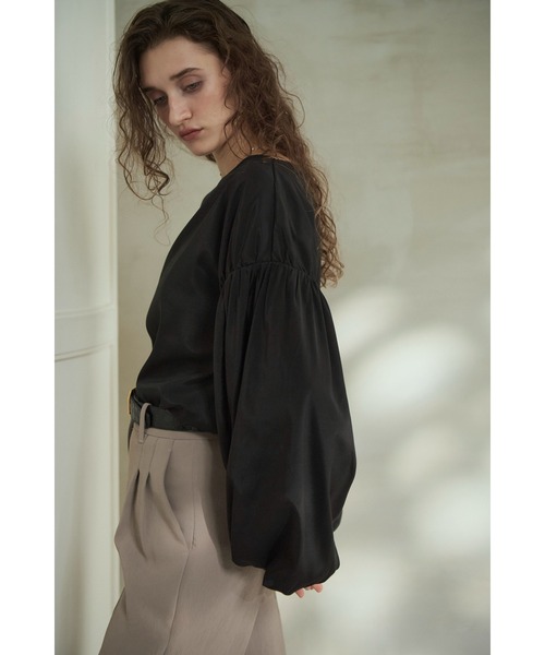 Estella.K(エステラケー)の「Joplin Sheer Blouse ボリュームスリーブBL(シャツ/ブラウス・レディース・オフホワイト/ブラック/モーブ系・FREE)」の18枚目の写真