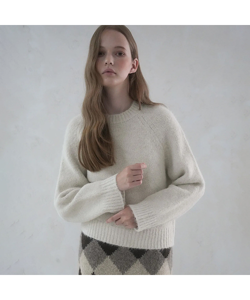 Vivacious(ビバシャス)の「Lumi Raglan Minimal Knit - 5COL(ニット/セーター・レディース・ピンク/グレー/スカイブルー/チャコール/アイボリー・FREE)」の2枚目の写真