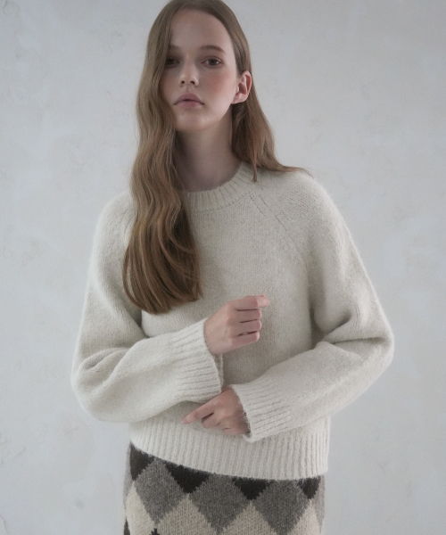 Vivacious(ビバシャス)の「Lumi Raglan Minimal Knit - 5COL(ニット/セーター・レディース・ピンク/グレー/スカイブルー/チャコール/アイボリー・FREE)」の9枚目の写真
