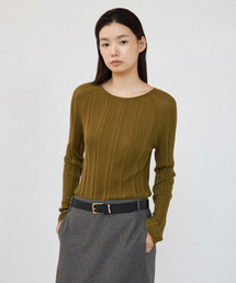 HOWUS（ホワス）の「ERIN STRAIGHT KNIT (OLIVE)（Tシャツ/カットソー）」