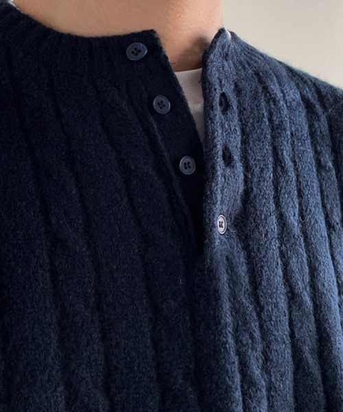 NOWLE(ノウル)の「【NOWLE】ケーブル編み ヘンリーネック プルオーバー ニット(ニット/セーター・メンズ・サンドグレー/ネイビー/ブラック・X-LARGE/LARGE/MEDIUM)」の18枚目の写真
