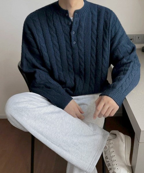 NOWLE(ノウル)の「【NOWLE】ケーブル編み ヘンリーネック プルオーバー ニット(ニット/セーター・メンズ・サンドグレー/ネイビー/ブラック・X-LARGE/LARGE/MEDIUM)」の21枚目の写真