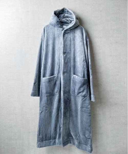 TETERA(テテラ)の「●TETERA/テテラ● SAUNA FUR ROBE / サウナ ファー ローブ(ガウン/バスローブ・レディース・グレー/ネイビー/ライトベージュ・FREE)」の2枚目の写真
