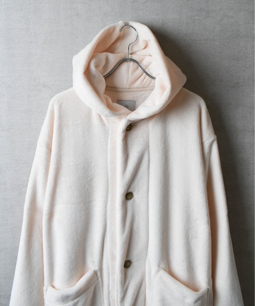 TETERA(テテラ)の「●TETERA/テテラ● SAUNA FUR ROBE / サウナ ファー ローブ(ガウン/バスローブ・レディース・グレー/ネイビー/ライトベージュ・FREE)」の5枚目の写真
