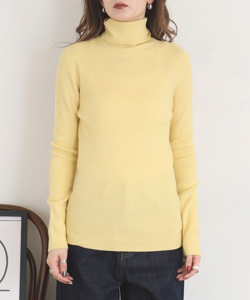 EGLANTINE(エグランティーヌ)の「EGLANTINE カシミヤ混タートルネックニット(ニット/セーター・レディース・ブラウン/チャコールグレー/オフホワイト/イエロー/グリーン/ブラック・38)」の11枚目の写真
