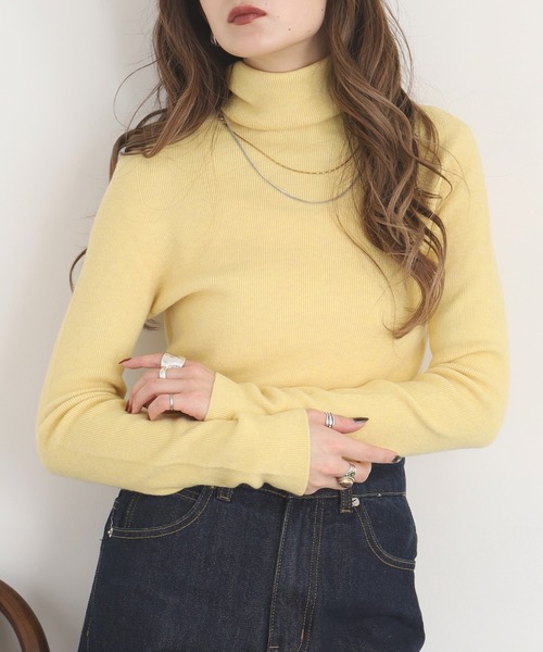 EGLANTINE(エグランティーヌ)の「EGLANTINE カシミヤ混タートルネックニット(ニット/セーター・レディース・ブラウン/チャコールグレー/オフホワイト/イエロー/グリーン/ブラック・38)」の8枚目の写真