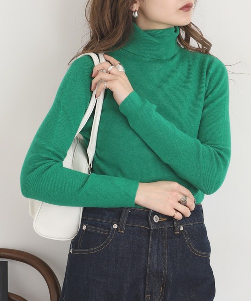 EGLANTINE(エグランティーヌ)の「EGLANTINE カシミヤ混タートルネックニット(ニット/セーター・レディース・ブラウン/チャコールグレー/オフホワイト/イエロー/グリーン/ブラック・38)」の17枚目の写真