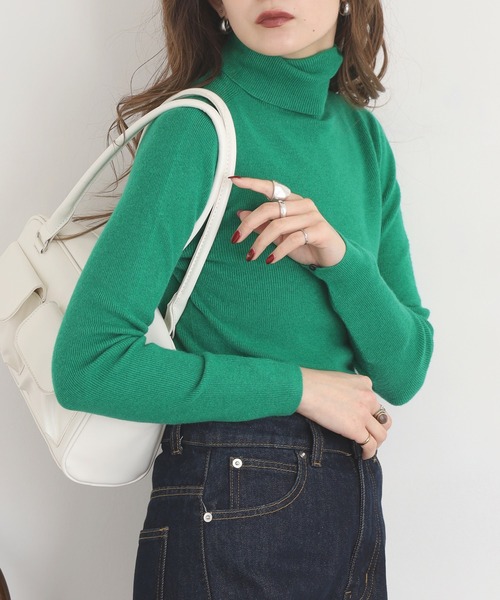 EGLANTINE(エグランティーヌ)の「EGLANTINE カシミヤ混タートルネックニット(ニット/セーター・レディース・ブラウン/チャコールグレー/オフホワイト/イエロー/グリーン/ブラック・38)」の18枚目の写真