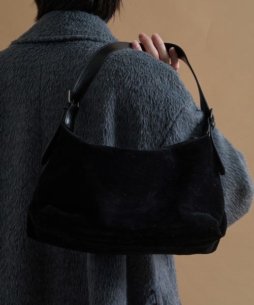 epnok（エプノック）の「ミディアムショルダーバッグ（ショルダーバッグ・メンズ・ブラック系/ブラウン/ダークブラウン/キャメル/ブラック・ONE SIZE）」の3枚目の写真