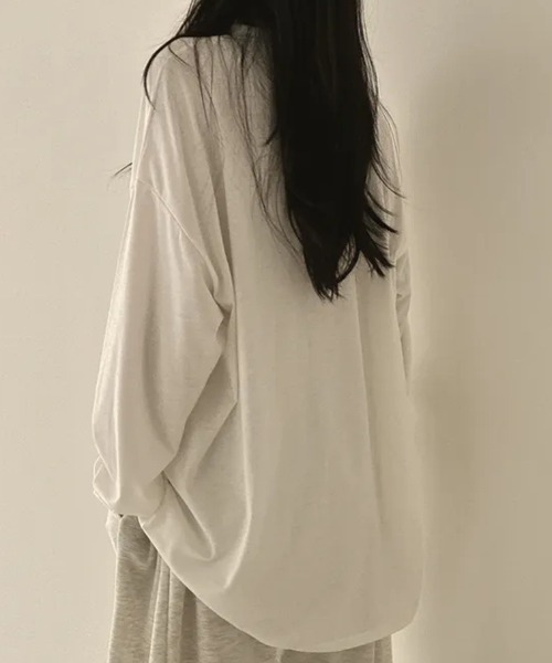 SHEPP(シープ)の「オーバーサイズクルーネックロンT(Tシャツ/カットソー・レディース・ホワイト/ブラック/ダークグレー/ライトグレー・L/M)」の19枚目の写真