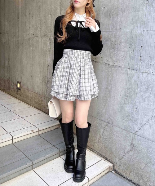 INGNI（イング）の「シャツドッキングフロントリボンニット（ニット/セーター・レディース・ブラック×ホワイト/ベージュ系1/グレー×ホワイト・M）」の9枚目の写真