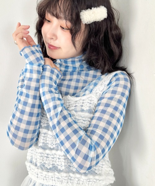 SOLLON.（ソルロン）の「ギンガムチェックシアーハイネックトップス（Tシャツ/カットソー・レディース・グリーン/ライトブルー/レッド・FREE）」の4枚目の写真