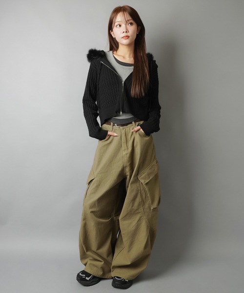 SPINNS（スピンズ）の「立体シルエットで差がつく！ベルト付きカーゴバルーンパンツ（その他パンツ・レディース・カーキ/ブラック/ベージュ・ONESIZE）」の9枚目の写真