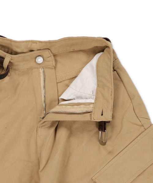 SPINNS（スピンズ）の「立体シルエットで差がつく！ベルト付きカーゴバルーンパンツ（その他パンツ・レディース・カーキ/ブラック/ベージュ・ONESIZE）」の17枚目の写真