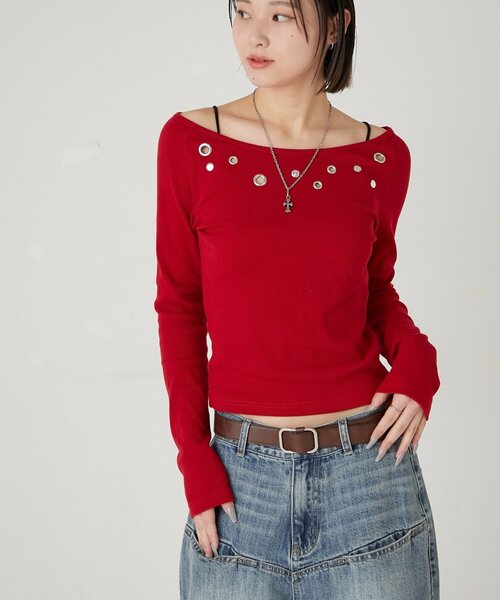 WHO'S WHO gallery(フーズフーギャラリー)の「アイレットオフショルトップス(Tシャツ/カットソー・レディース・ブラック/ホワイト/チャコールグレー/レッド/ネイビー/グレー・FREE)」の14枚目の写真