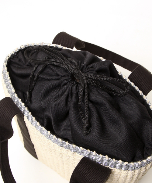 interstaple（インターステイプル）の「テープハンドルペーパーミニトート（トートバッグ・レディース・ライトブルー/ベージュ/ネイビー/イエロー・FREE）」の9枚目の写真