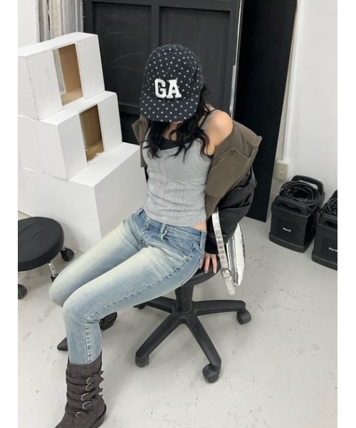 LAGUA GEM(ラグアジェム)の「EDGE LACE CUP キャミソール(キャミソール・レディース・杢グレー/ブラック/ベージュ・FREE)」の6枚目の写真