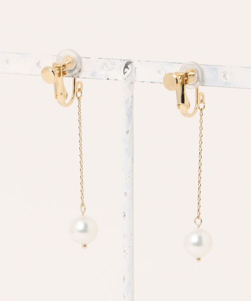 tone（トーン）の「Cherie+Chambre/Pearl Long Earring（イヤリング・レディース・ホワイト/アイボリー・FREE）」の6枚目の写真