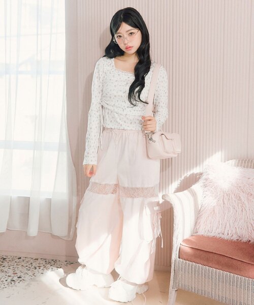 OLIVE des OLIVE（オリーブデオリーブ）の「カーデレイヤードトップス（Tシャツ/カットソー・レディース・ブラック/アイボリー/オフホワイト・FREE）」の9枚目の写真